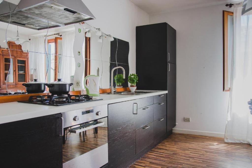 Elegant Apartments in Biennale by Bricola Apartments - 1