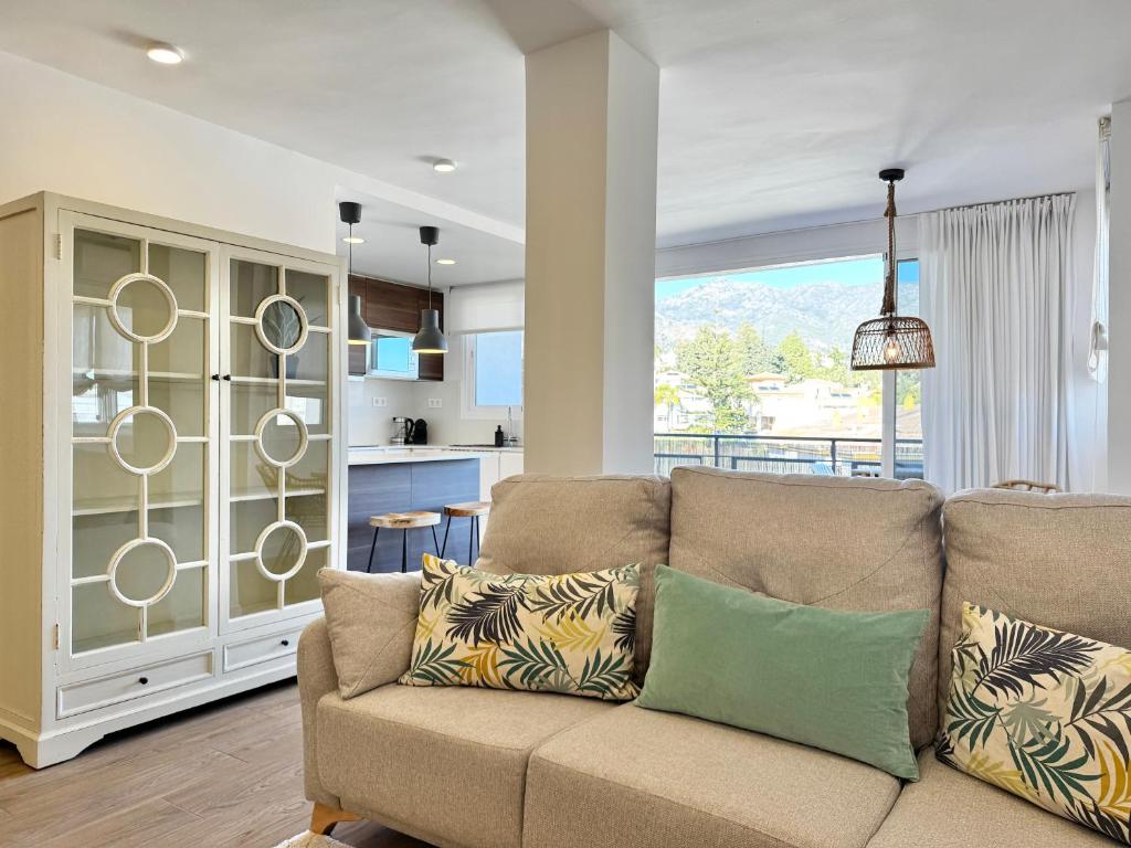 Oasis Studio II Marbella Center with mountain views - EaW Homes - 4