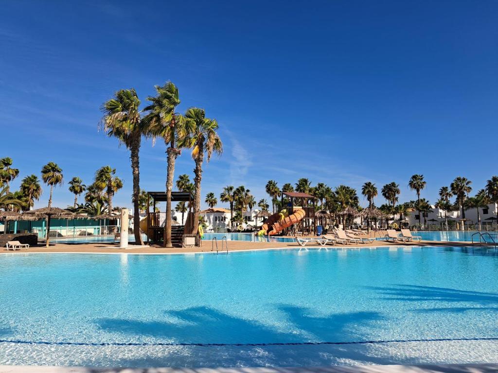 Casa Samba, 2 bedrooms and pool, Corralejo