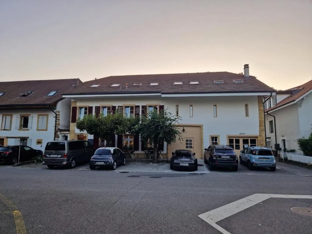 Hotel Restaurant Croix Blanche，位于苏西的酒店