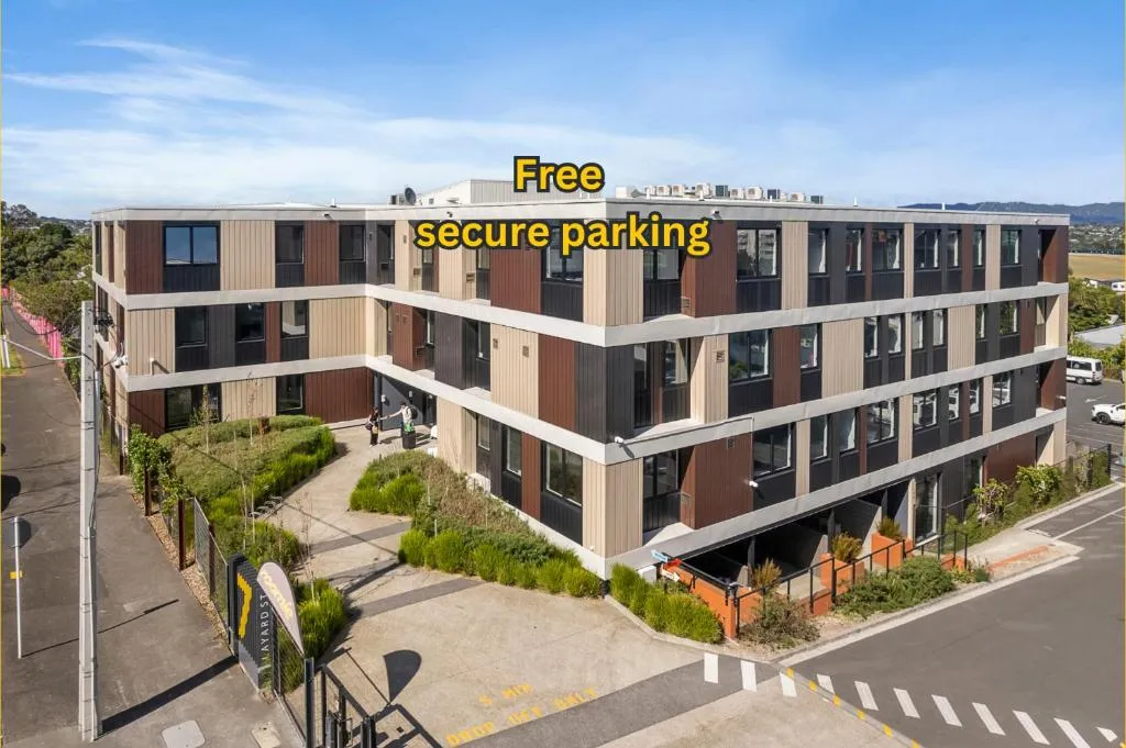 Roomie Apartment Hotel，位于奥克兰的酒店