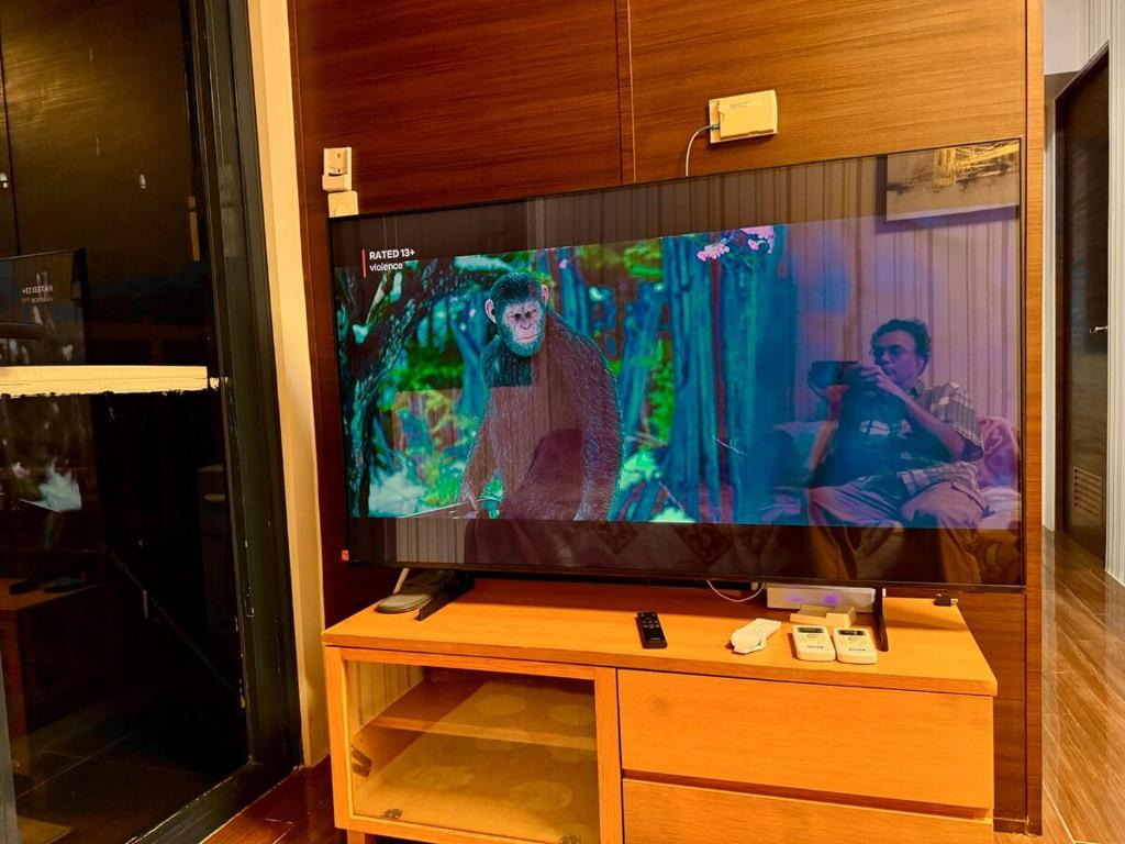 3 Bedroom Air condo Pool Perfect Holiday Gym Swim 300 Mbps, Manila