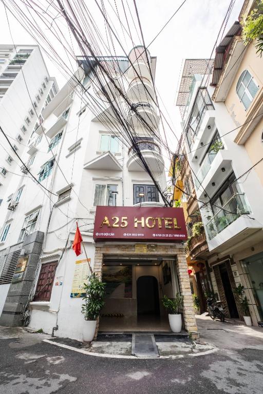 Khách sạn A25 &#8211; Đội Cấn 1