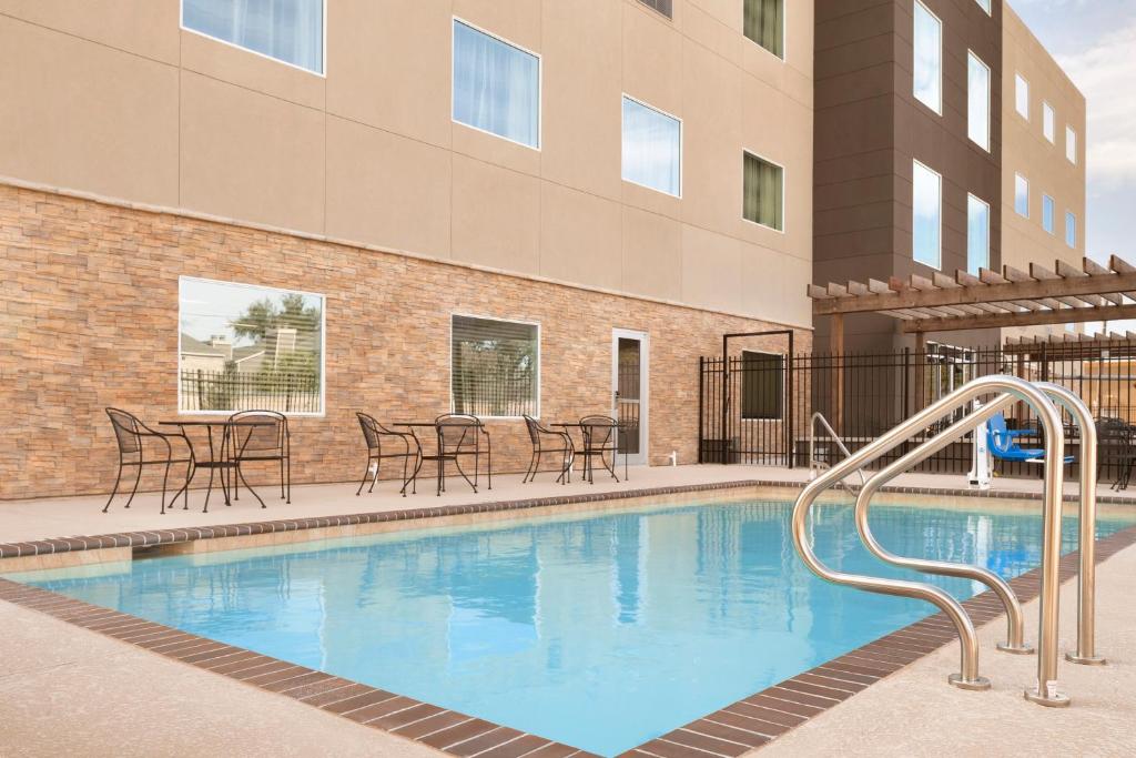 Swimming pool, GARNER HOTEL HOUSTON WESTHEIMER by IHG in Houston (TX)