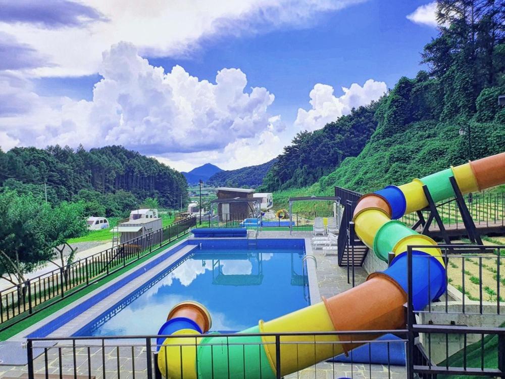 Hoengseong Nature Healing Pool Villa