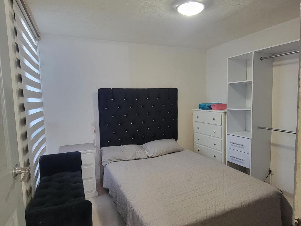 Aguilas Room 1 - 1