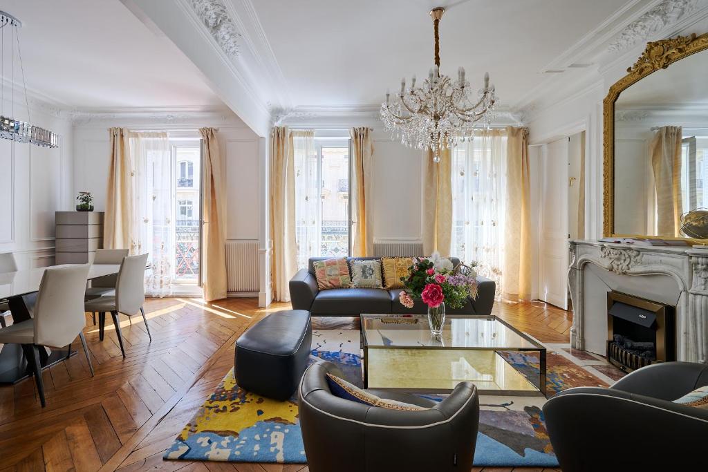 Luxury Royal Suite, 118 square meters, notre dame, 3 bedrooms - 4