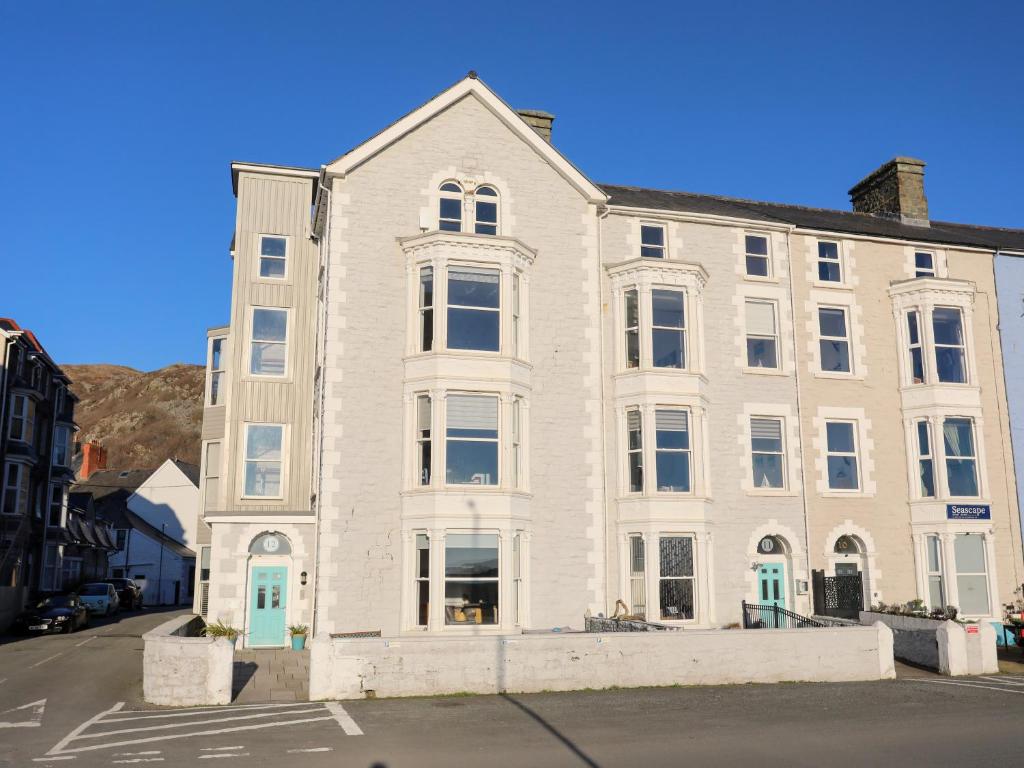 Sandcastles, Barmouth