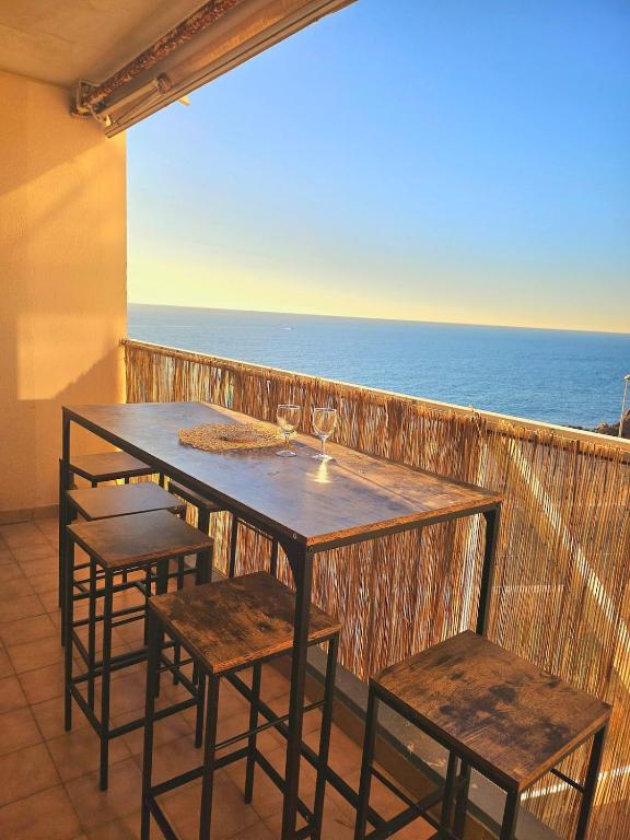 LE MARTY 46, Jolie Déco, Vue Mer, Climatisation, Parking Privé, Piscine, Sète