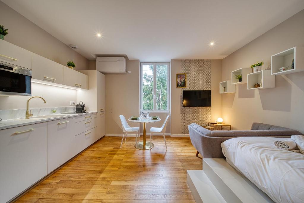 R'Apparts Studio Art Deco, Grenoble