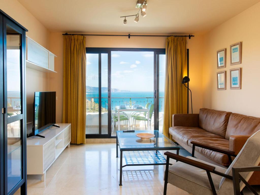 Apartment Lateral View by Interhome - 4