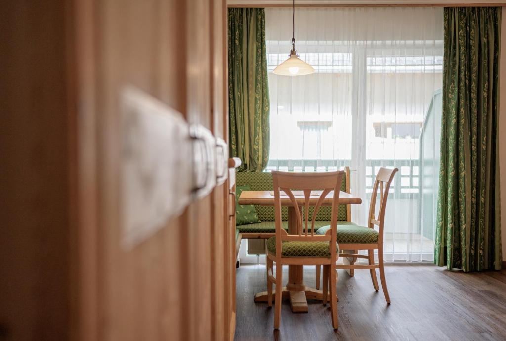 Hotel Sureghes - 3