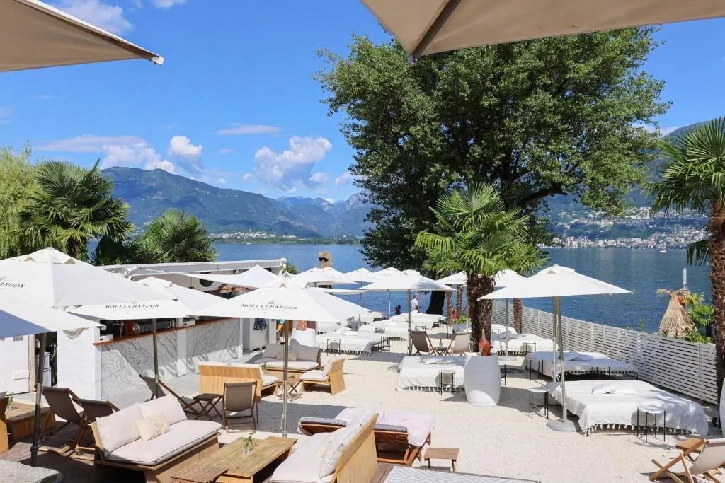 Riva Beach Club I Boutique Hotel I Restaurant，位于维拉的酒店
