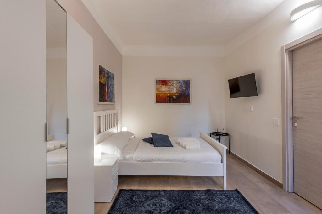 Frisi 3 City Center Suite - B Home, Milán