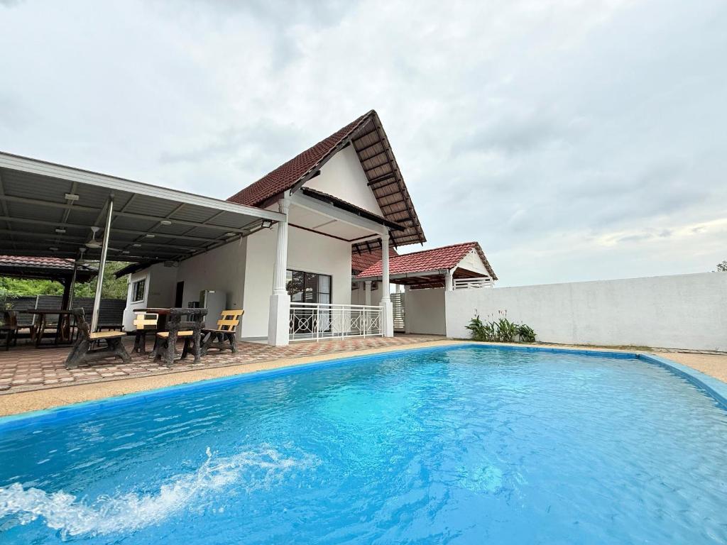 Private Pool Villa 1309 - Fong Homestay, Kampong Ulu Pegoh