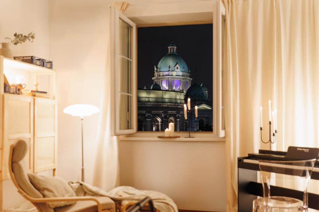 Melody View with Balcony 2min to National Assembly, Bělehrad