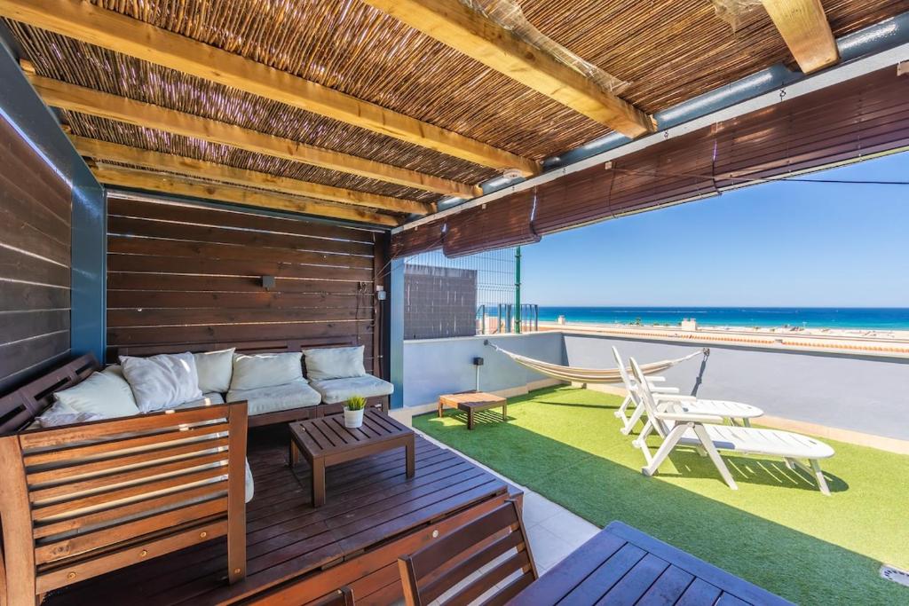 Chill Out Penthouse With Views - by Tarifa Rent, Tarifa