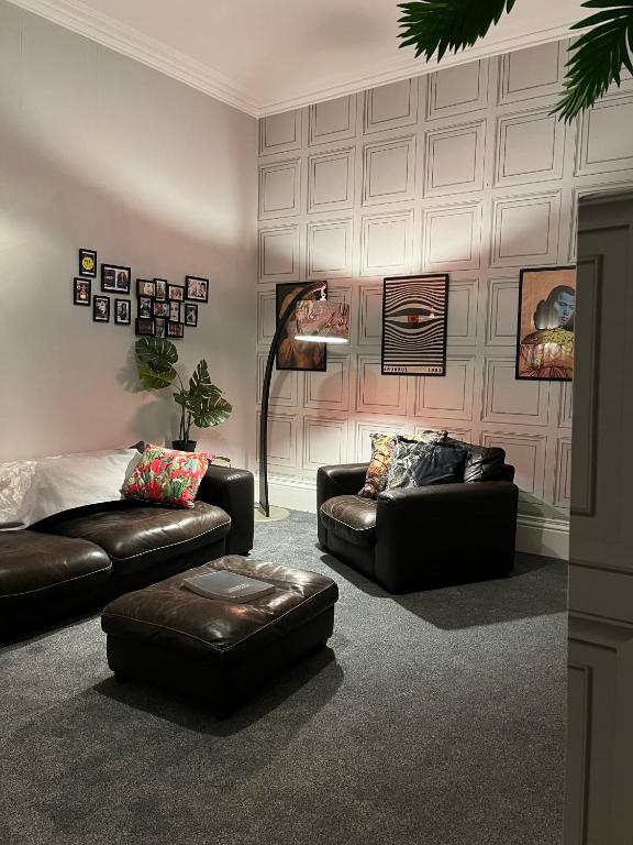 Large Mach Apartment at Pen Y Coed Hall, Dolgellau