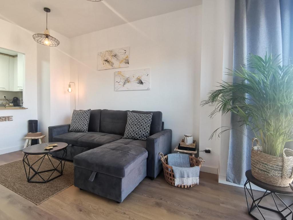 Apartamento con garaje y piscina - 1