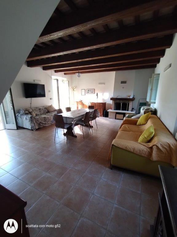 casa in campagna, Montacuto