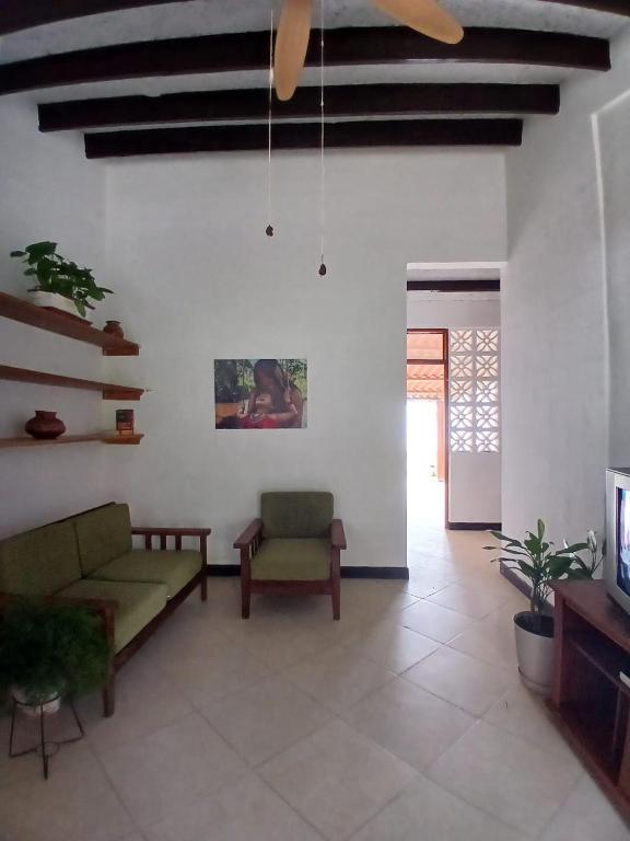 REFUGIO CUSTODIA - 2