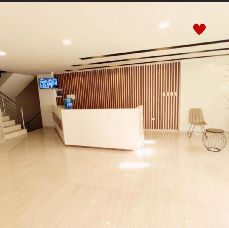 Hermoso Apartamento Ave Paraíso Prado - 3