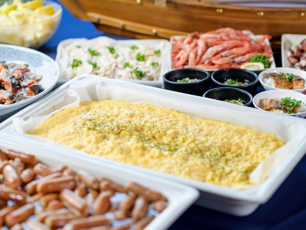 Yiyecek ve İçecekler