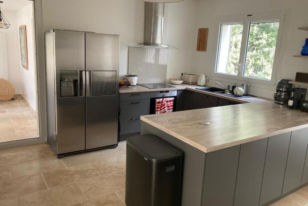 Beautiful Property Isle-sur-la-Sorgue - 5