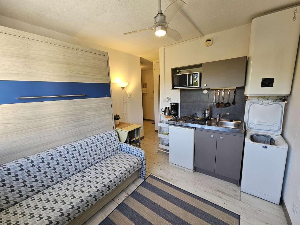 Studio moderne au calme, piscine dans la résidence, lave linge - 3