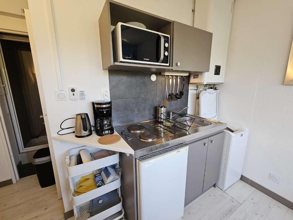 Studio moderne au calme, piscine dans la résidence, lave linge - 4