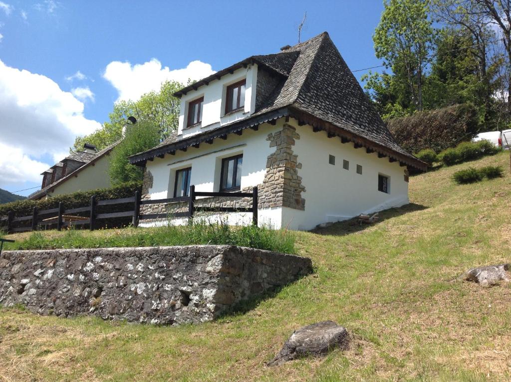 Chalet avec vue panoramique sur le Plomb du Cantal, Saint-Jacques-des-Blats