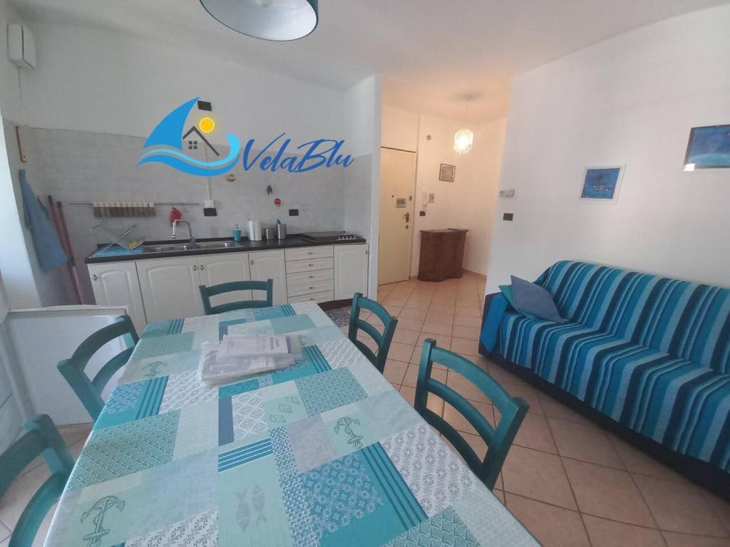 Capitan Gino, la spiaggia dietro l'angolo, San Bartolomeo al Mare