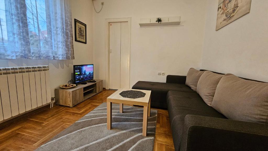 Apartman Leka sa Parkingom - 5