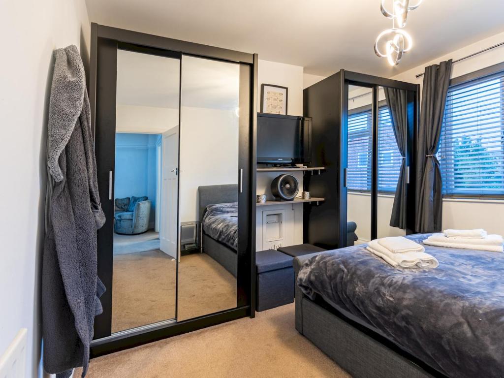 Pass the Keys Cosy Flat in Leigh, Southend-on-Sea