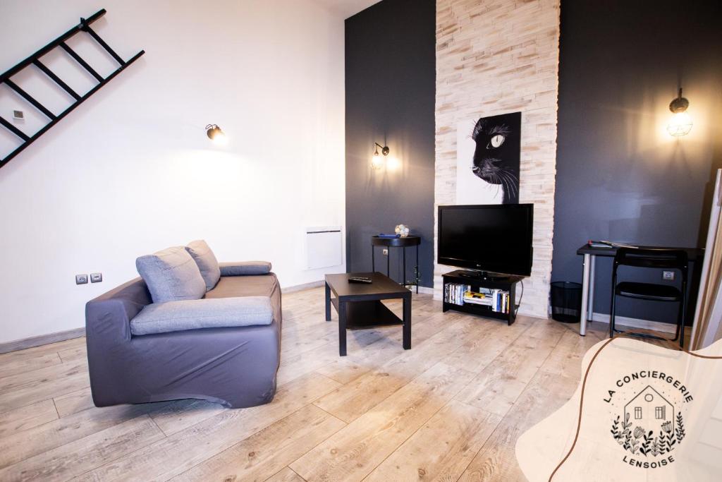 Le Grenier, appartement de charme, centre de Lens, Lens