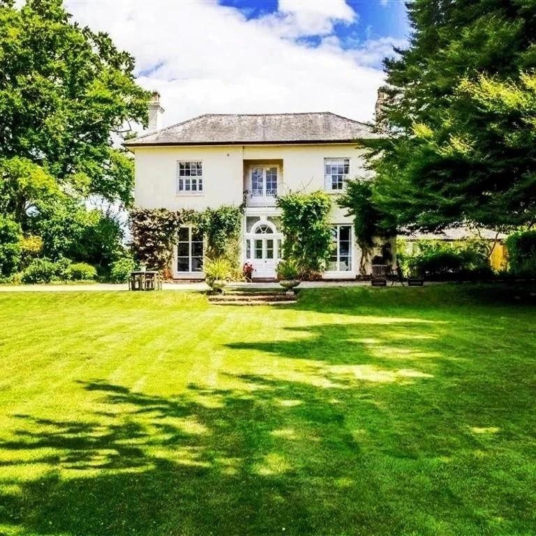 Willow House By Birch Stays, Linton