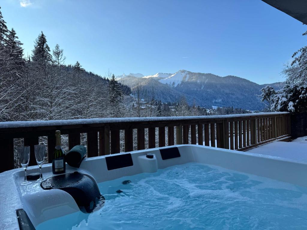 Chalet Coco - Luxury Chalet Morzine, Montriond