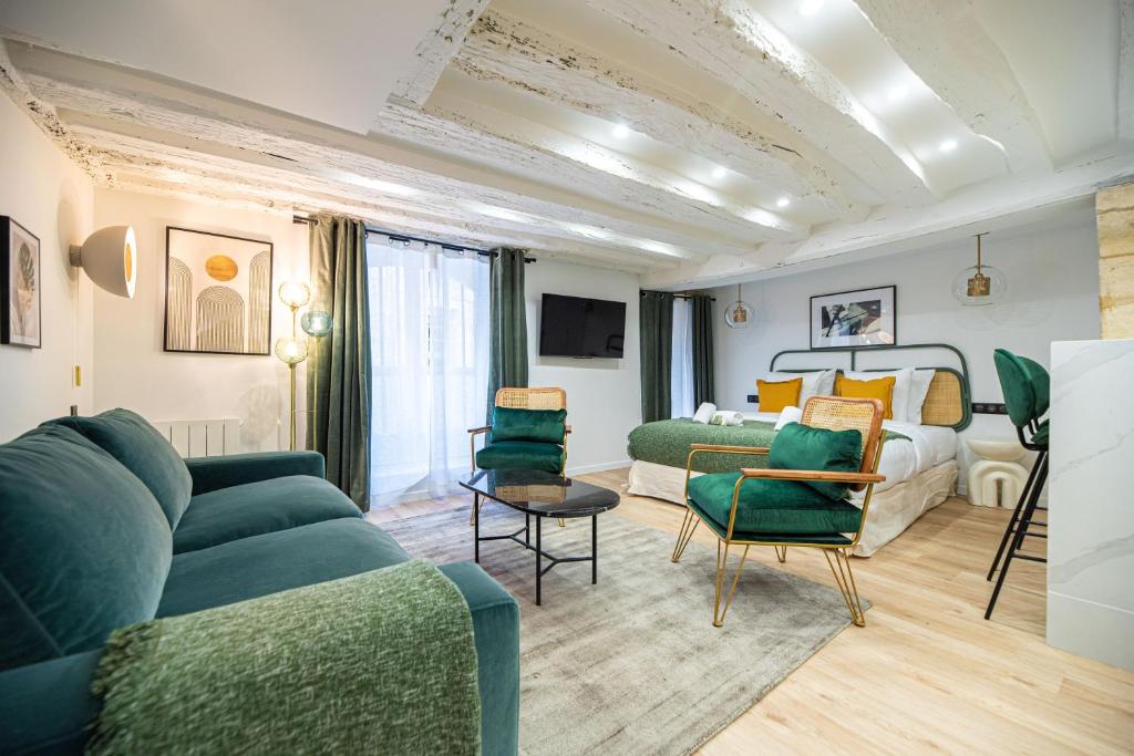 CIA - Studio in Heart of Le Marais 4P - 2