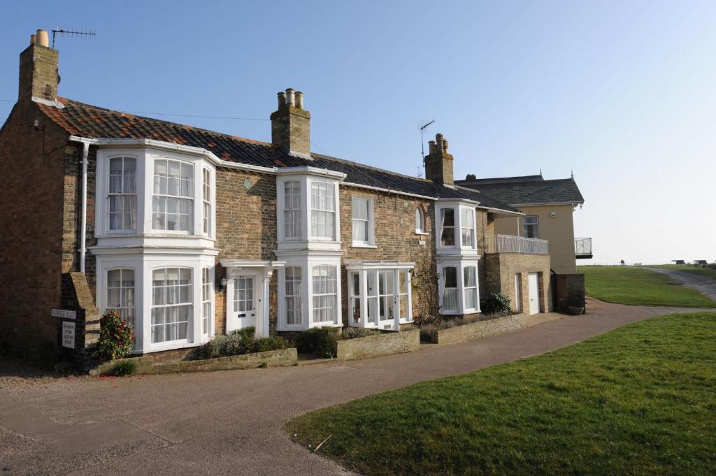 24 South Green, Southwold