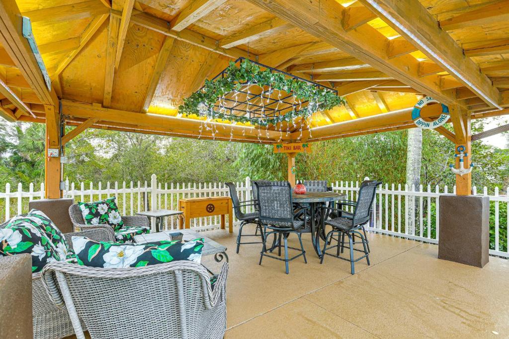 Riverfront House in Port St Lucie with Pool and Dock!, River Park