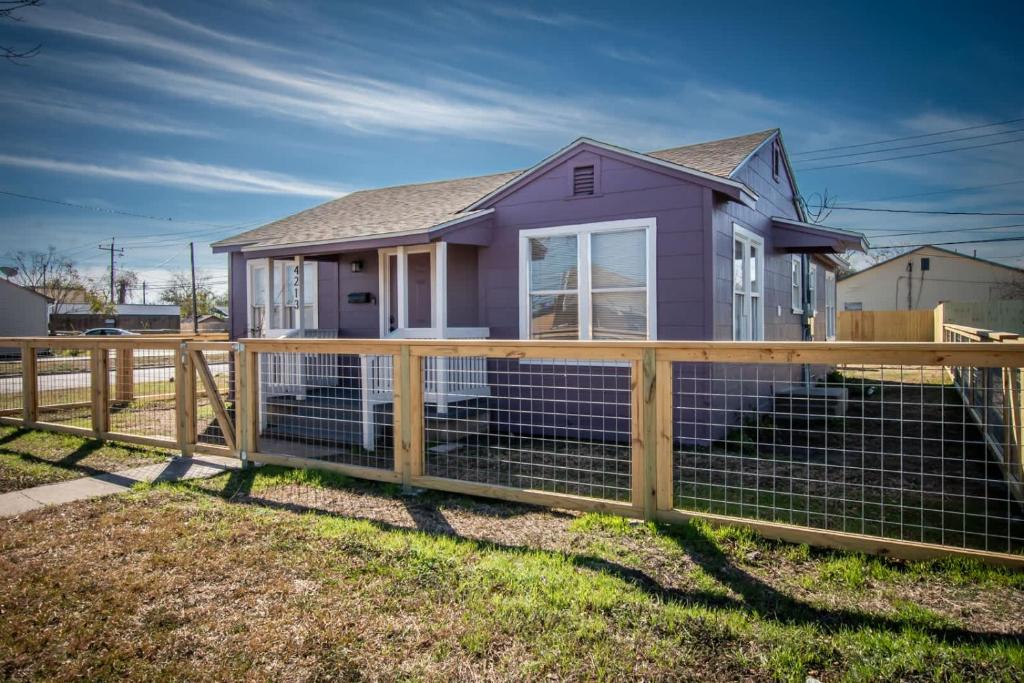 The Coastal Nest Relax & Unwind in Style, Corpus Christi