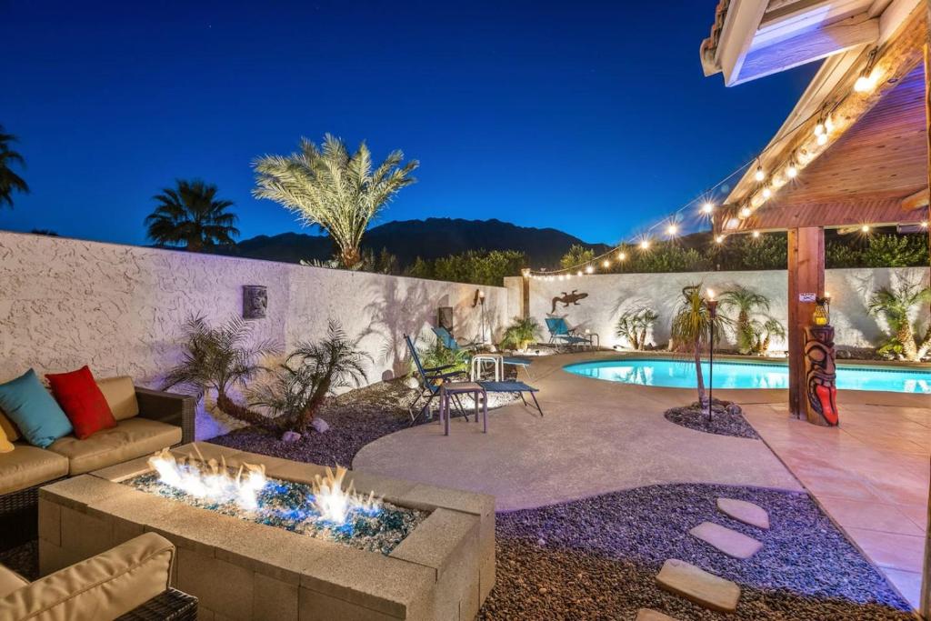 TIKI DUNES - Number 1 Palm Springs Magical Escape, Palm Springs