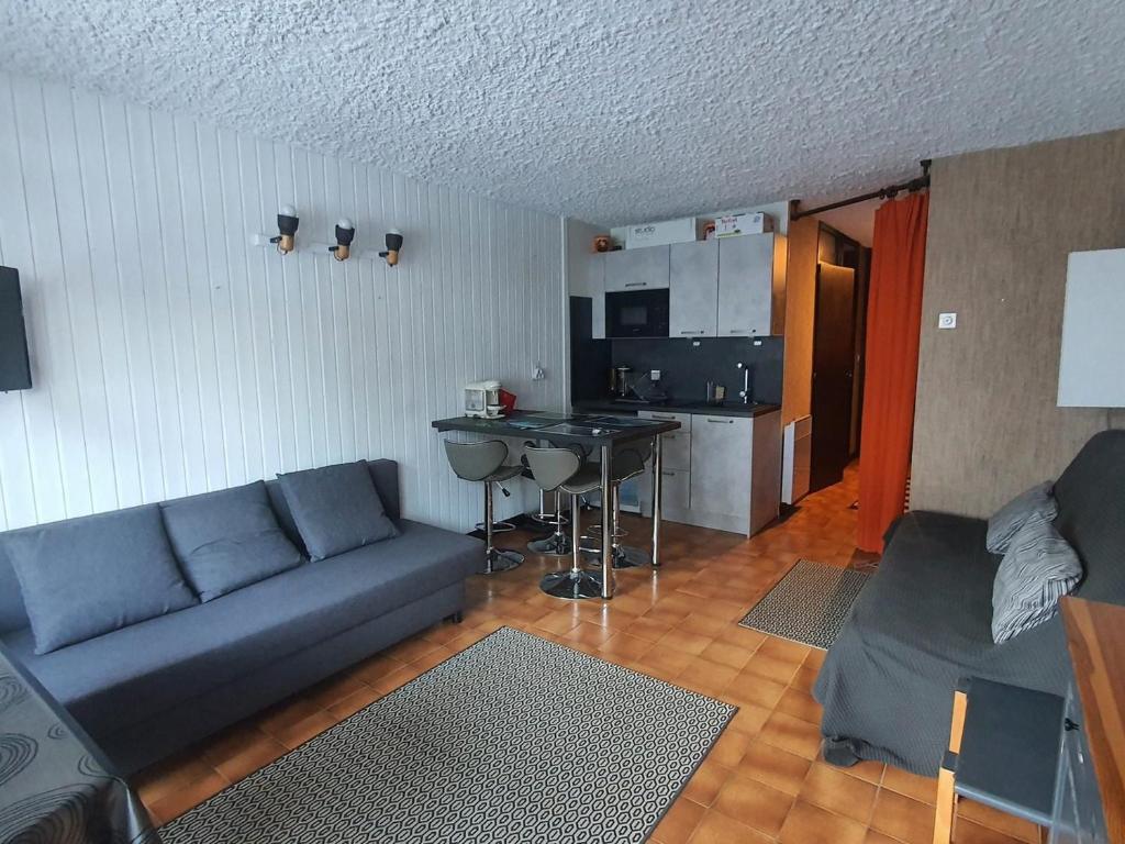 Studio spacieux proche des pistes avec balcon et parking - 3