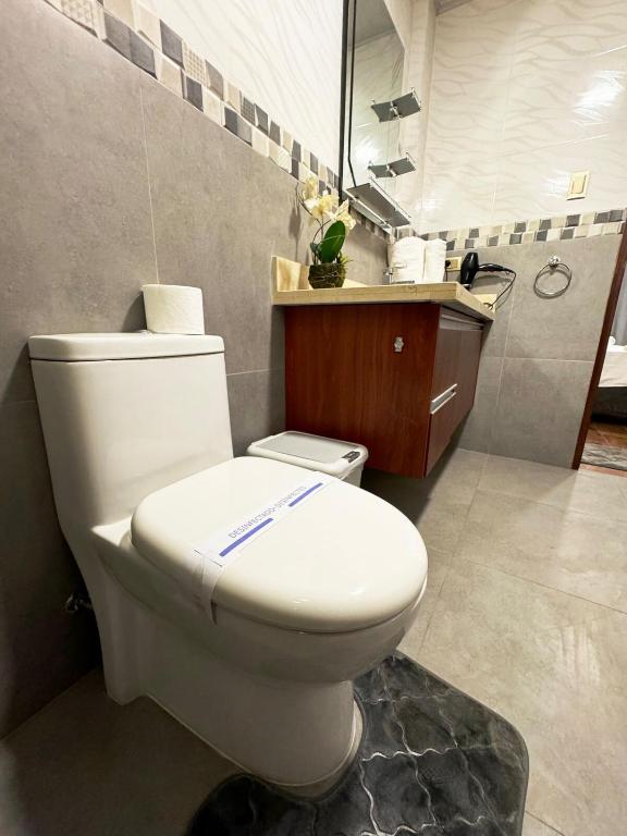 Elegante, lujoso, moderno departamento - 3