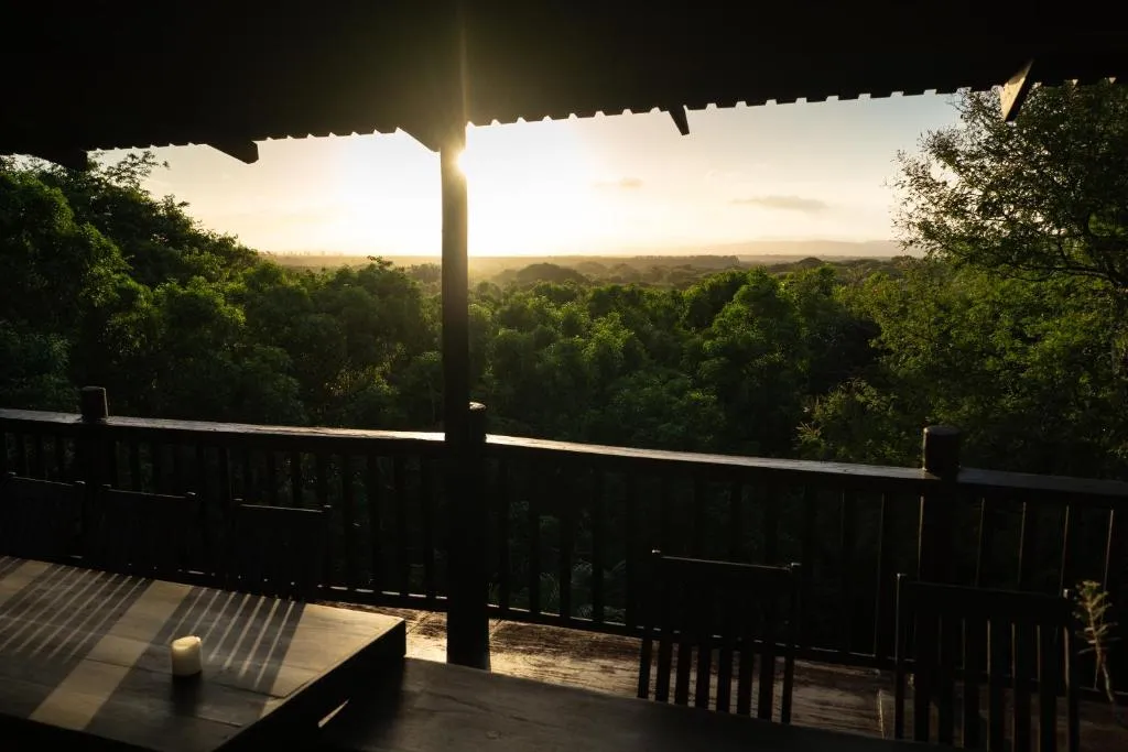 Mazuri Bush Cottages, hotel in Hluhluwe