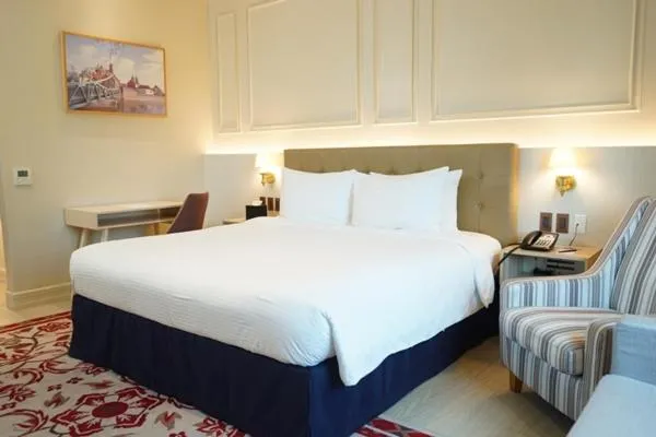 The Monarch Hotel, Hotel in Calasiao