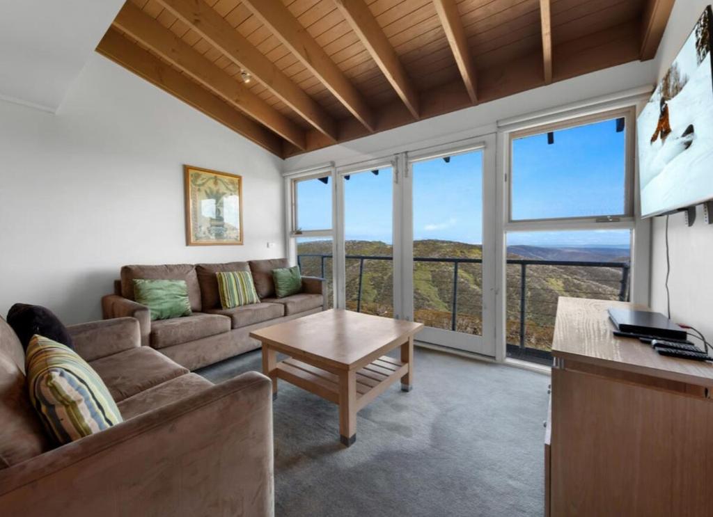 White Crystal 209, Mount Hotham