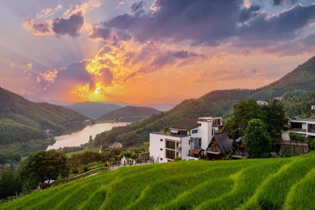 Yichun Jiuyu Xinzhi Light Luxury B&B, Yichun