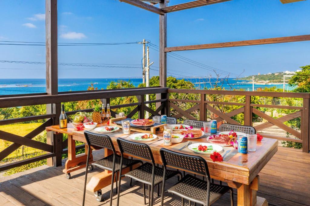 UnclesHouse海の宿はオーシャンビューの絶景一棟貸, Motobu