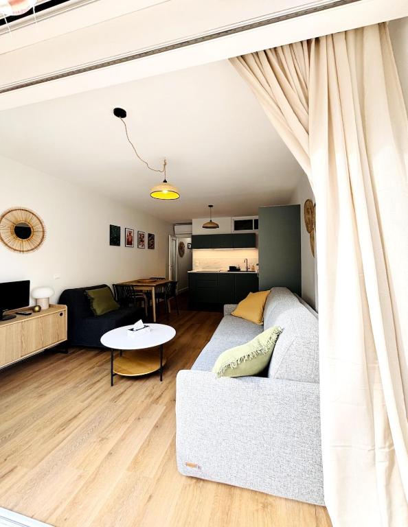 Appartement Chic 50m de la mer - 2
